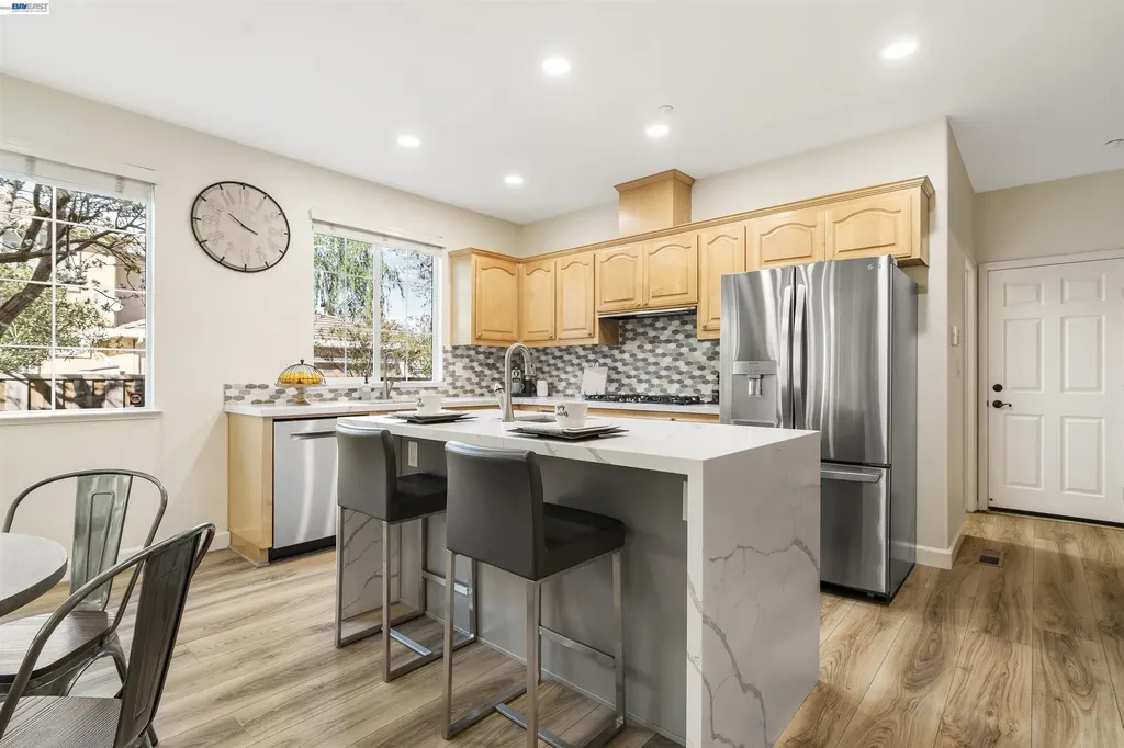 1635 Embassy Circle Livermore CA 94550