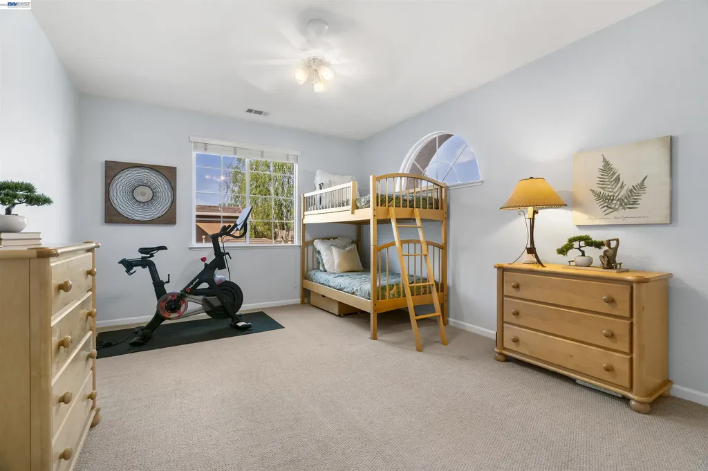 1635 Embassy Circle Livermore CA 94550