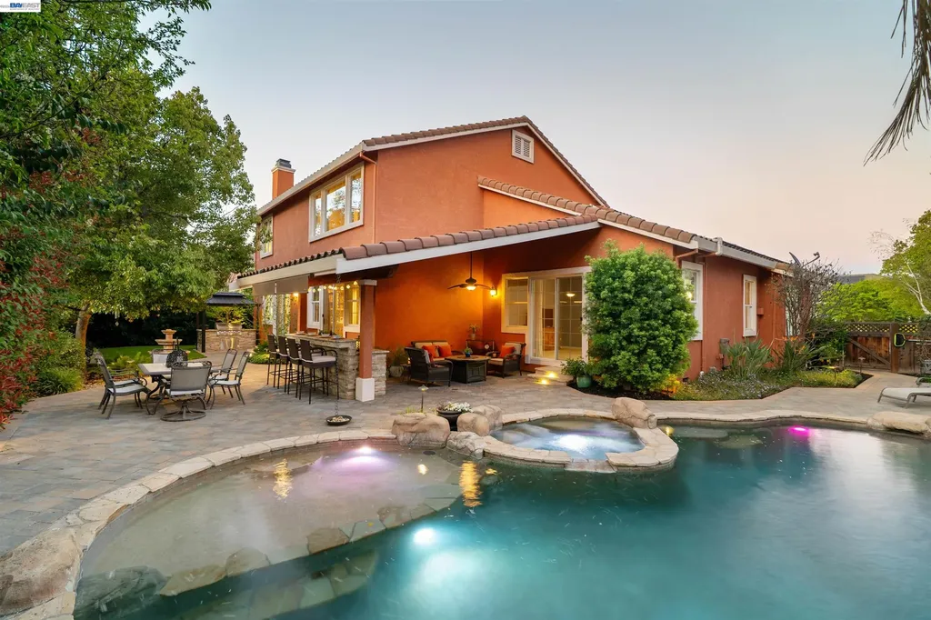 1635 Embassy Circle Livermore CA 94550