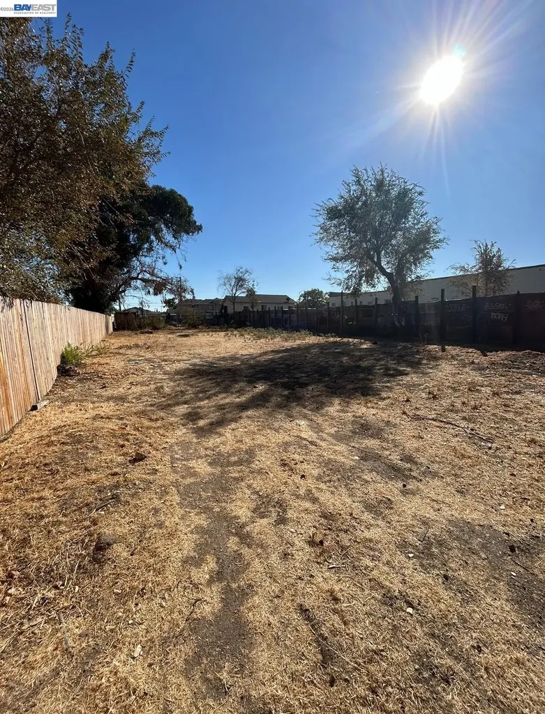 64 Bella Monte Avenue Bay Point CA 94565