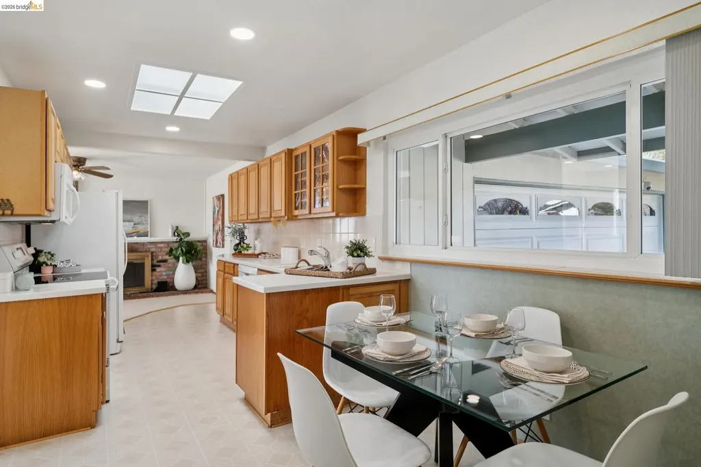 30229 Treeview Street Hayward CA 94544