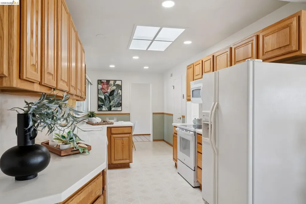 30229 Treeview Street Hayward CA 94544