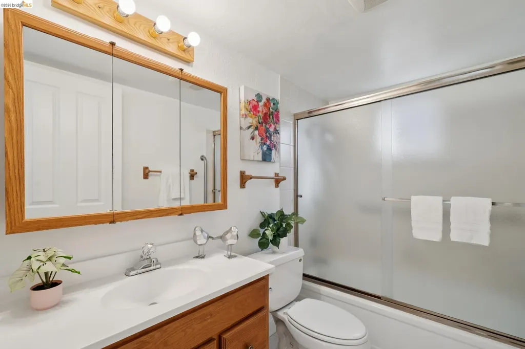 30229 Treeview Street Hayward CA 94544