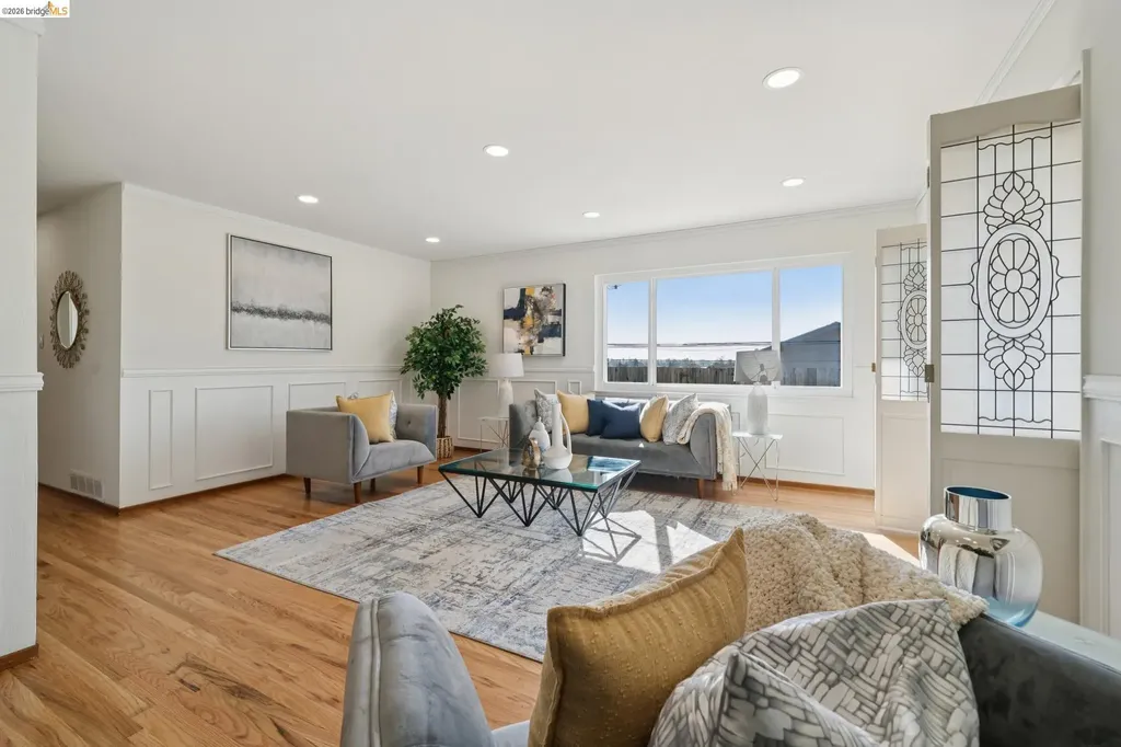 30229 Treeview Street Hayward CA 94544