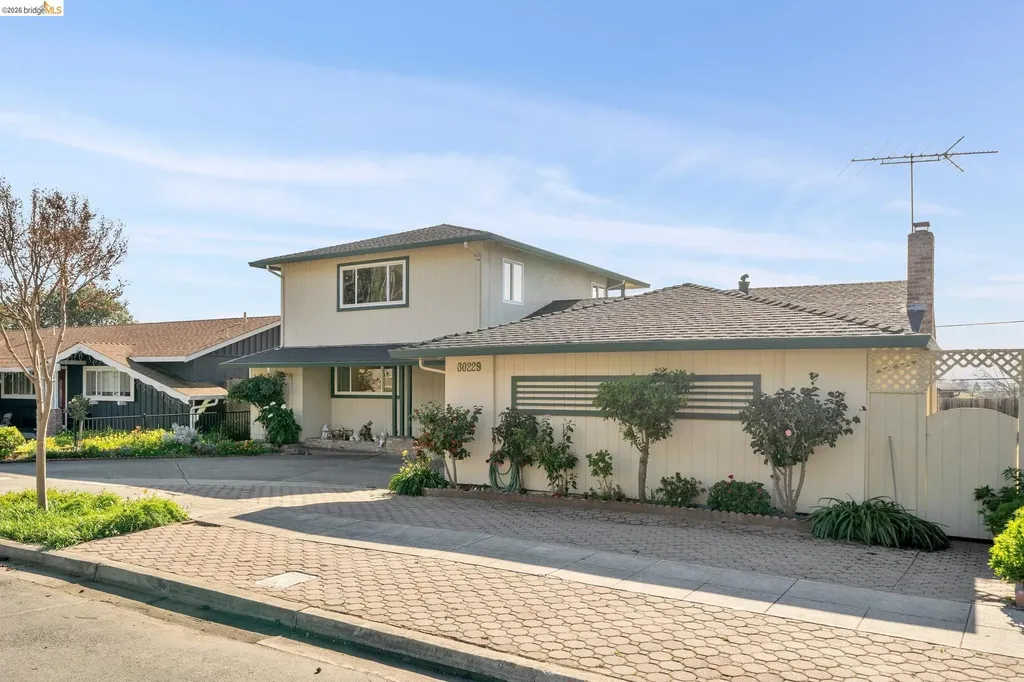 30229 Treeview Street Hayward CA 94544
