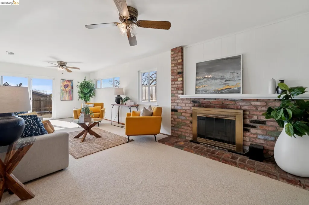 30229 Treeview Street Hayward CA 94544