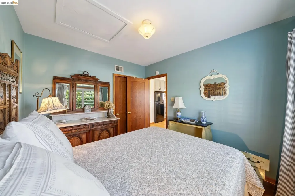 822 A Street Crockett CA 94525