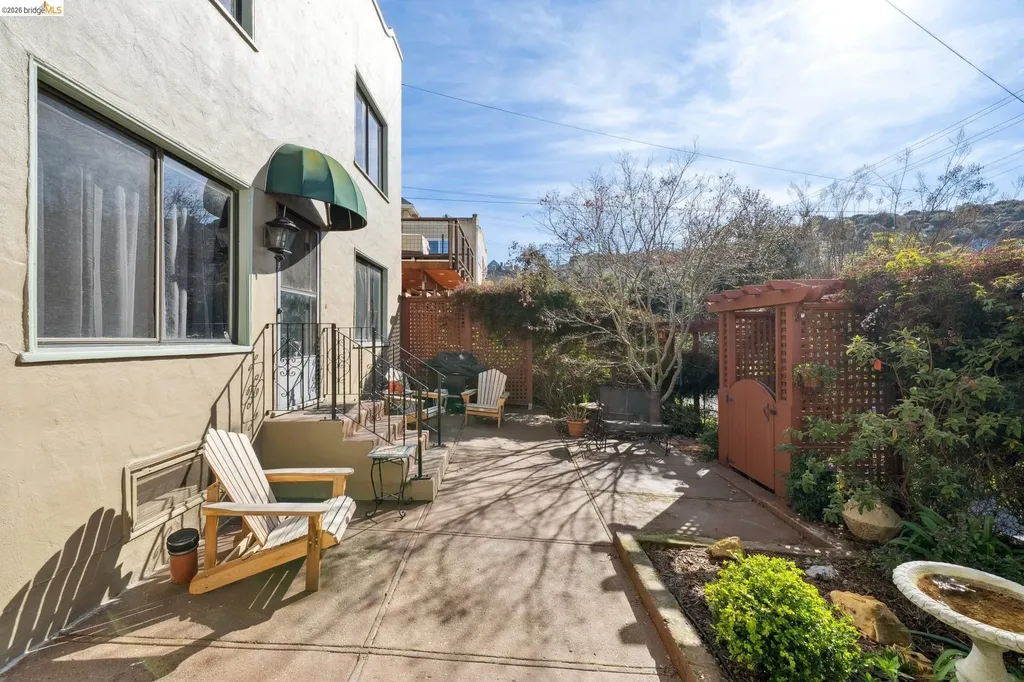 822 A Street Crockett CA 94525