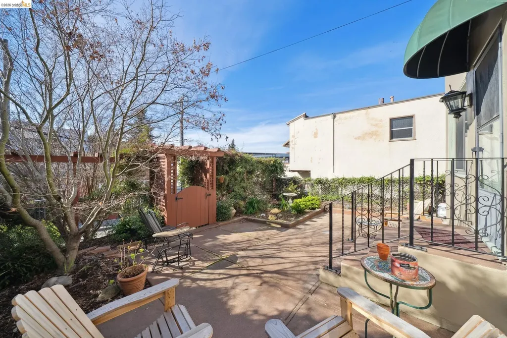 822 A Street Crockett CA 94525