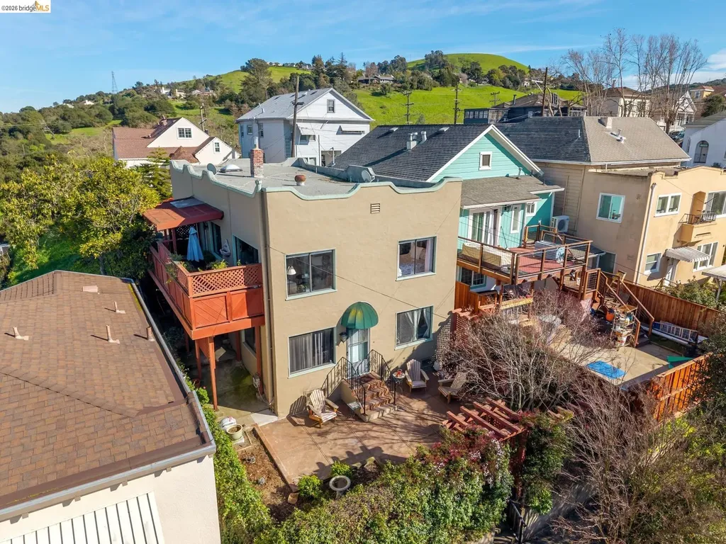 822 A Street Crockett CA 94525