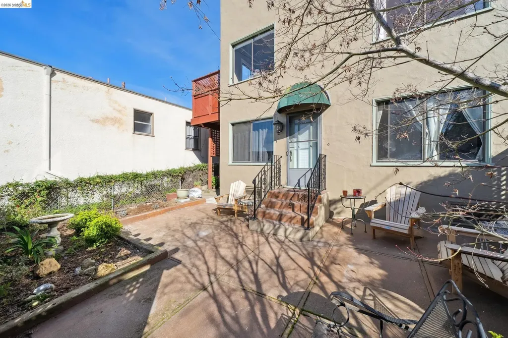 822 A Street Crockett CA 94525