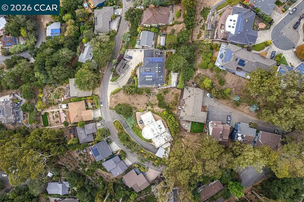 4445 Arcadia Oakland CA 94602