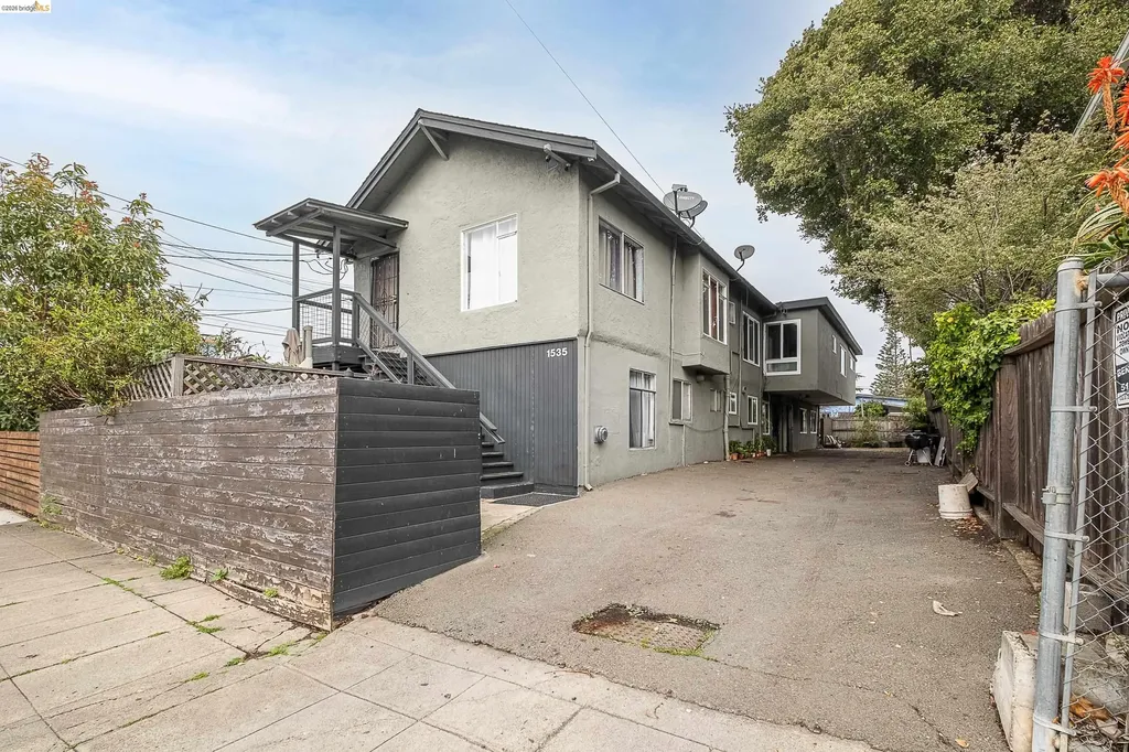 1535 Julia Street Berkeley CA 94703