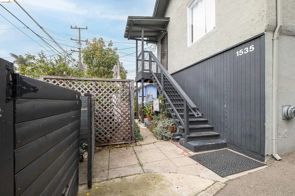 1535 Julia Street Berkeley CA 94703