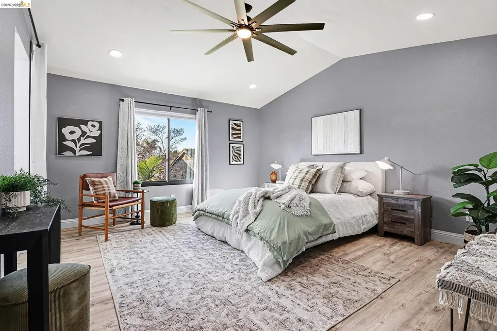 2013 Hedge Avenue Brentwood CA 94513