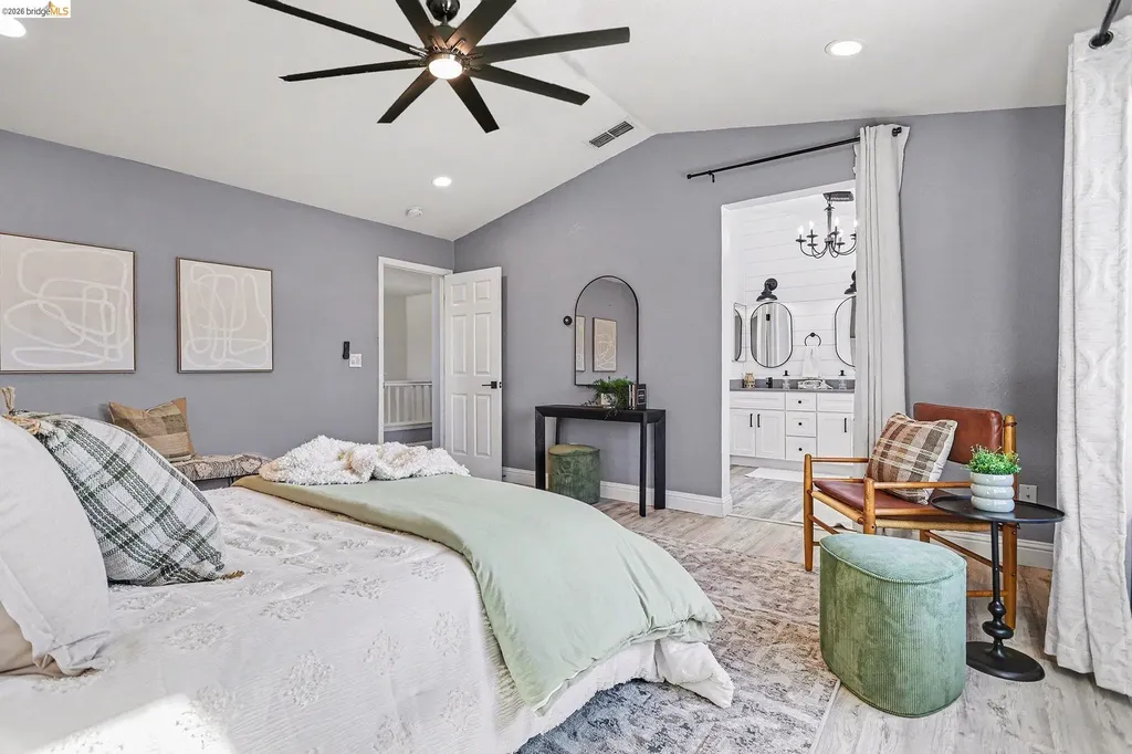 2013 Hedge Avenue Brentwood CA 94513