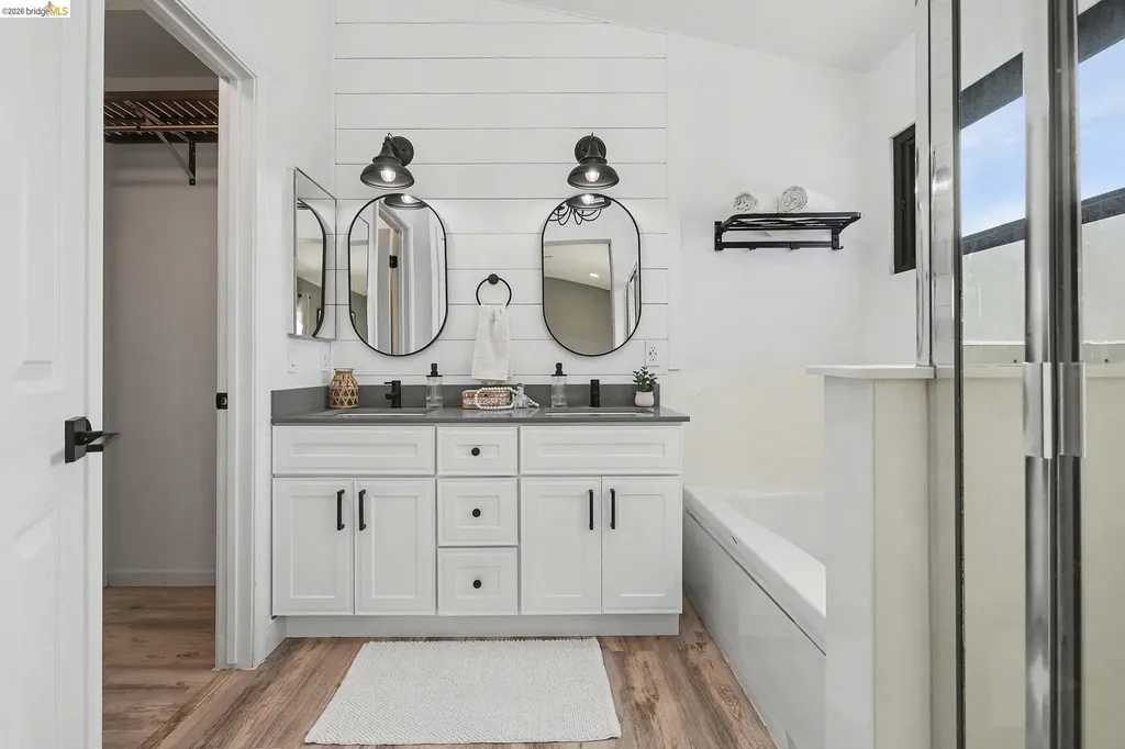 2013 Hedge Avenue Brentwood CA 94513