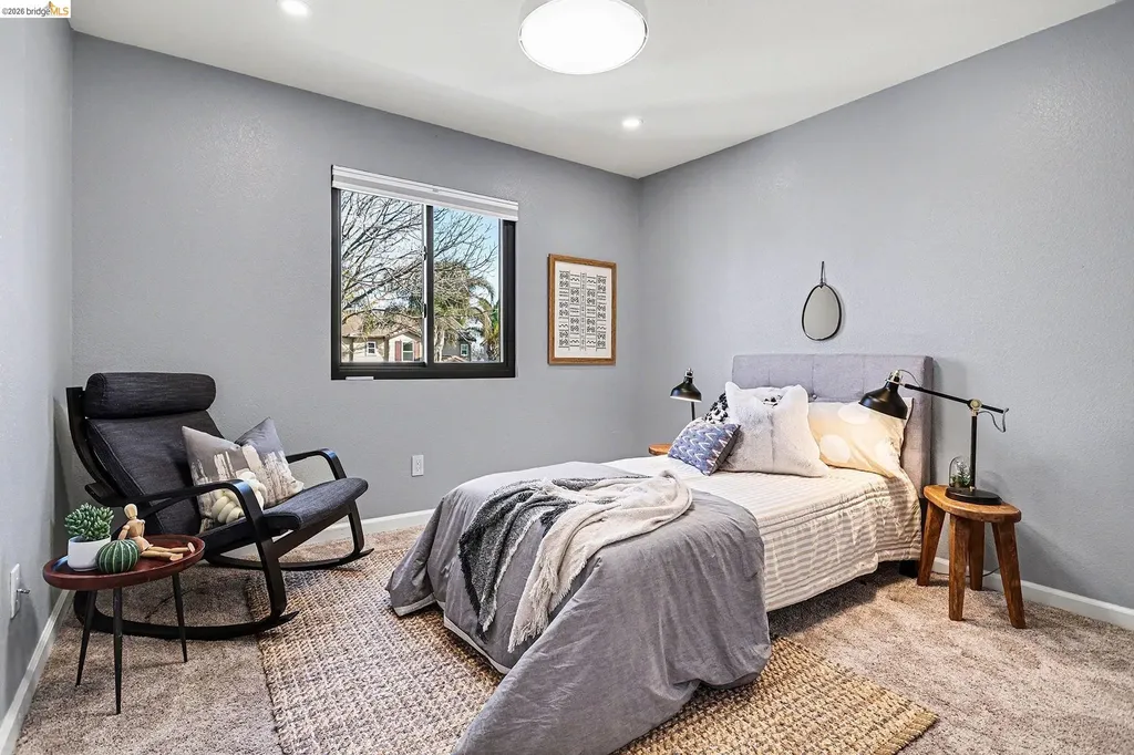 2013 Hedge Avenue Brentwood CA 94513