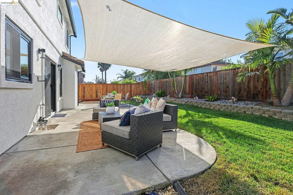2013 Hedge Avenue Brentwood CA 94513