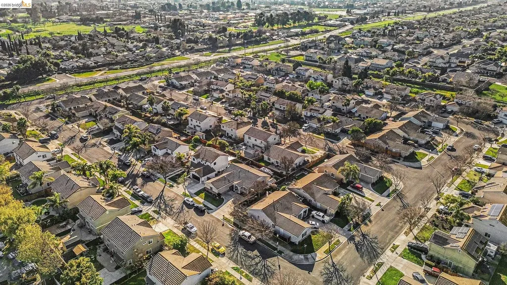 2013 Hedge Avenue Brentwood CA 94513