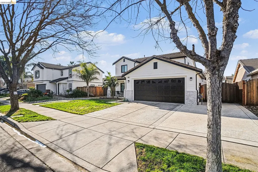 2013 Hedge Avenue Brentwood CA 94513