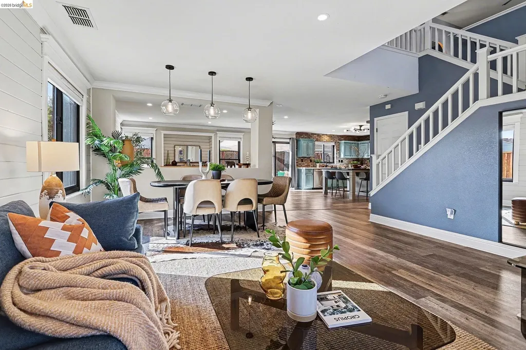 2013 Hedge Avenue Brentwood CA 94513