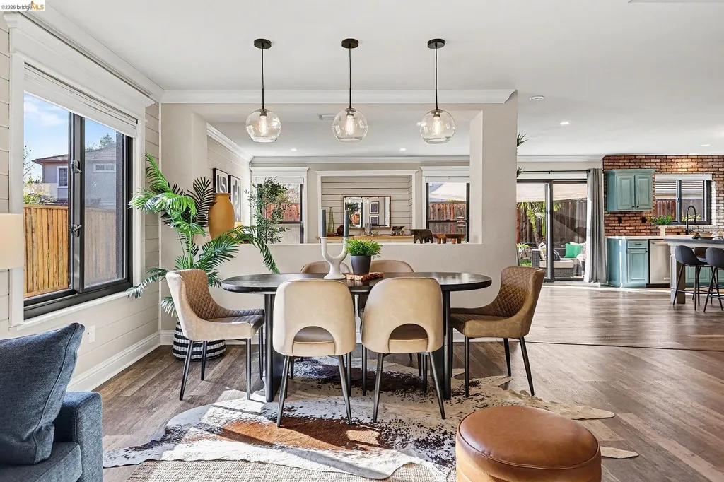 2013 Hedge Avenue Brentwood CA 94513