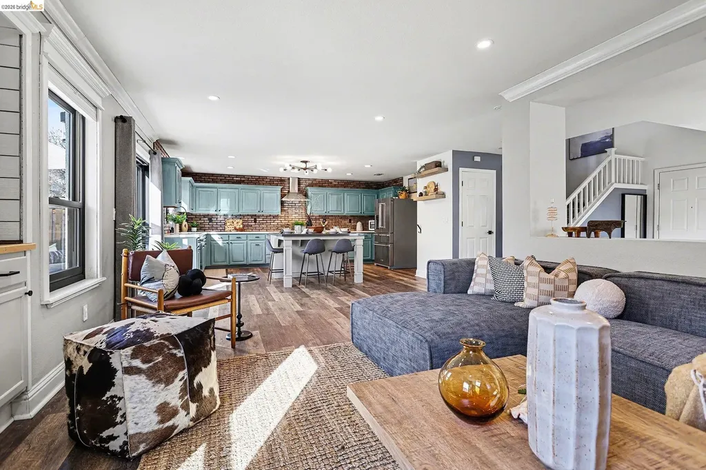 2013 Hedge Avenue Brentwood CA 94513