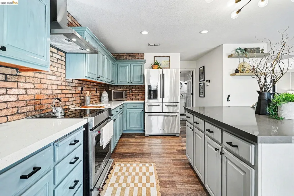 2013 Hedge Avenue Brentwood CA 94513