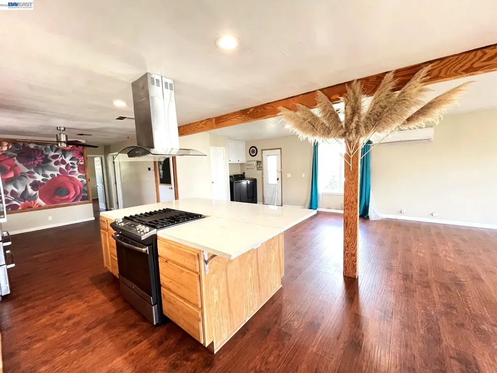 179 Kona Circle Union City CA 94587
