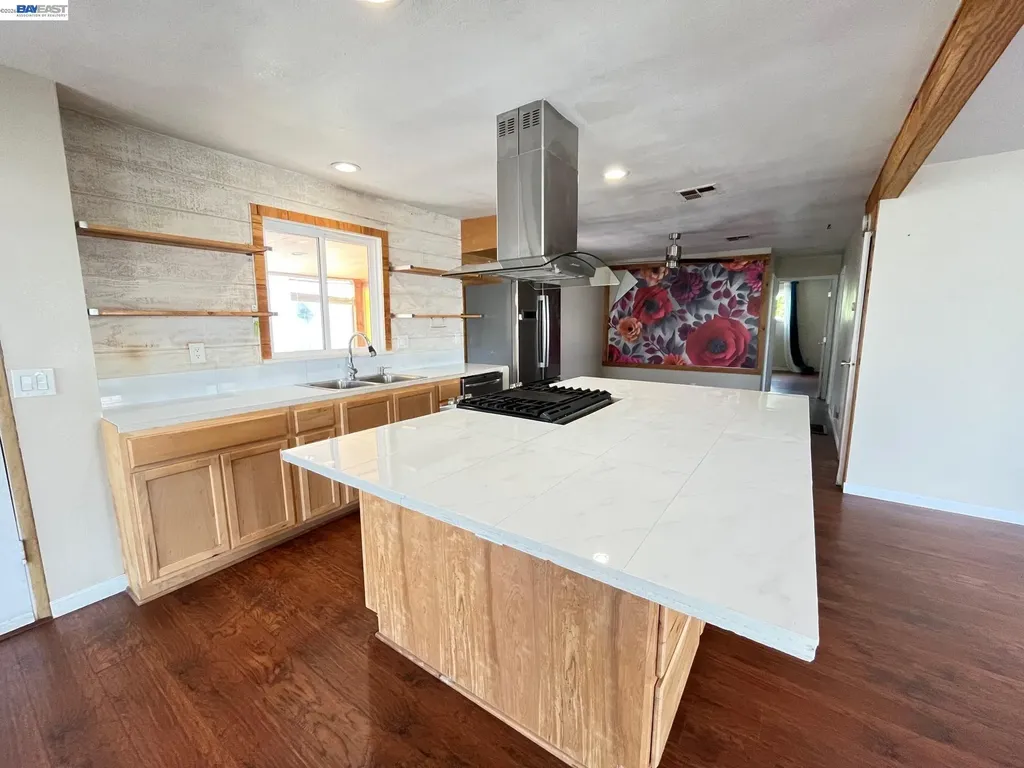 179 Kona Circle Union City CA 94587