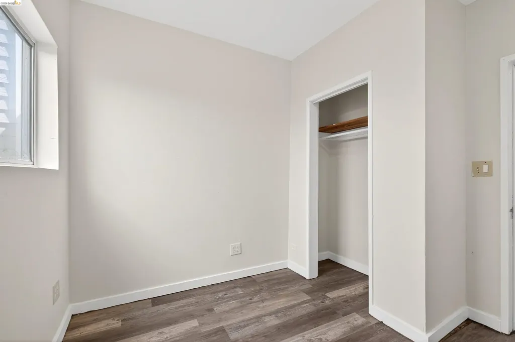 1217 82nd Avenue Oakland CA 94621