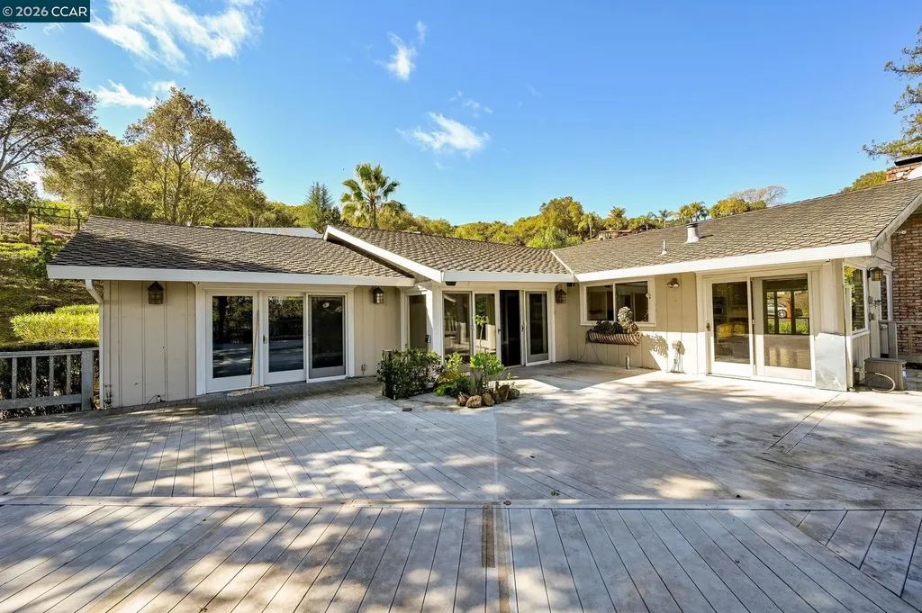 221 Loch Lomond Way Danville CA 94526