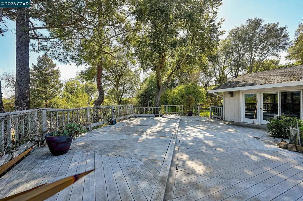 221 Loch Lomond Way Danville CA 94526