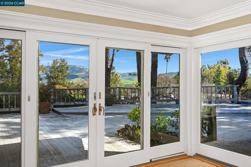 221 Loch Lomond Way Danville CA 94526