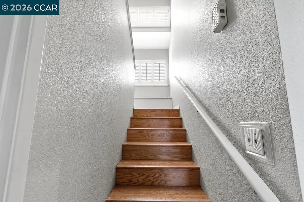 1250 Redwood Court Dixon CA 95620