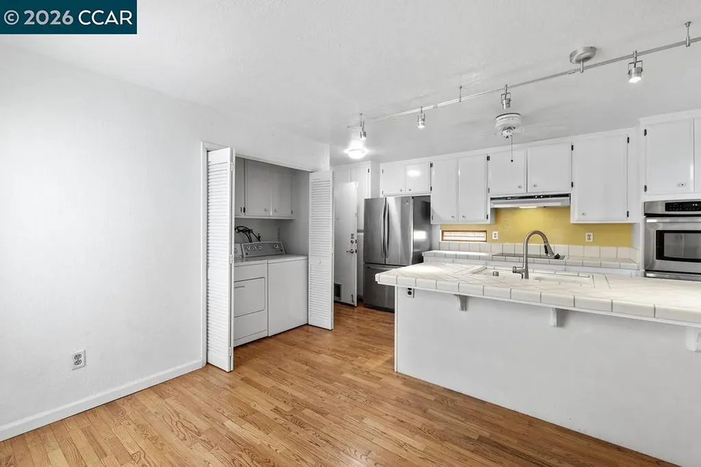 1250 Redwood Court Dixon CA 95620