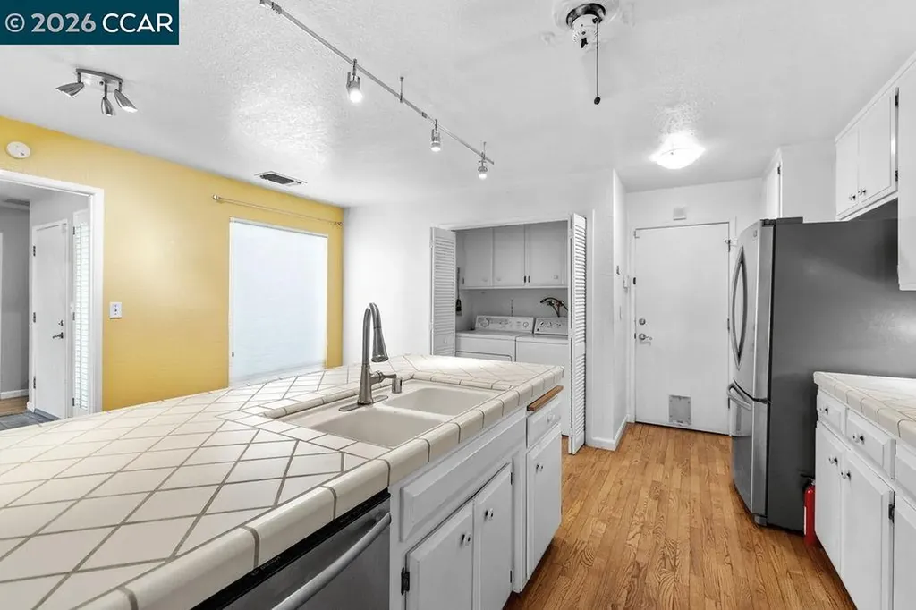 1250 Redwood Court Dixon CA 95620