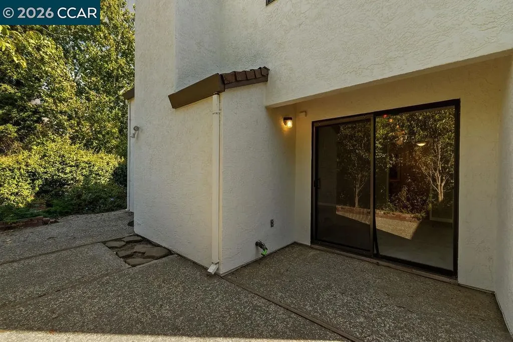 1250 Redwood Court Dixon CA 95620