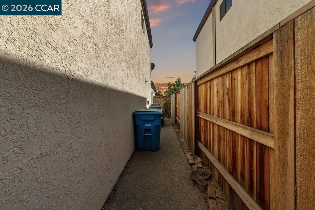 1250 Redwood Court Dixon CA 95620