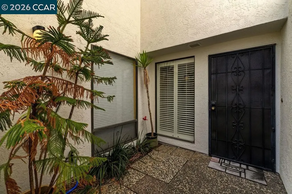 1250 Redwood Court Dixon CA 95620