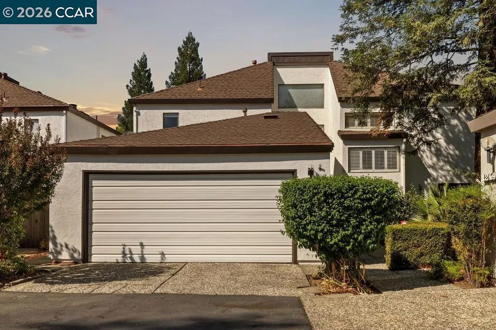 1250 Redwood Court Dixon CA 95620