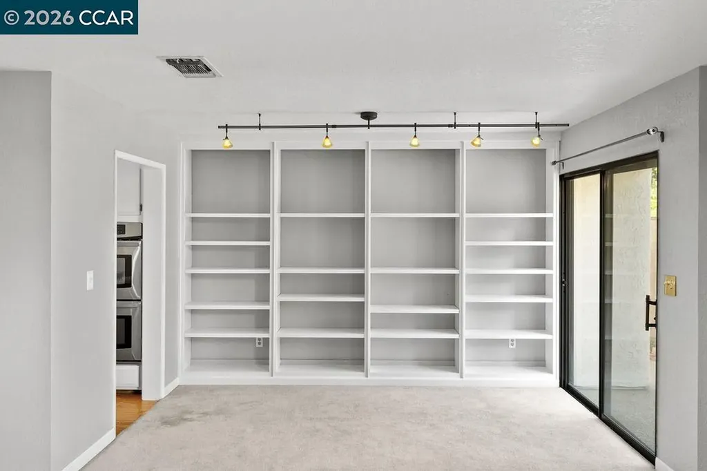 1250 Redwood Court Dixon CA 95620