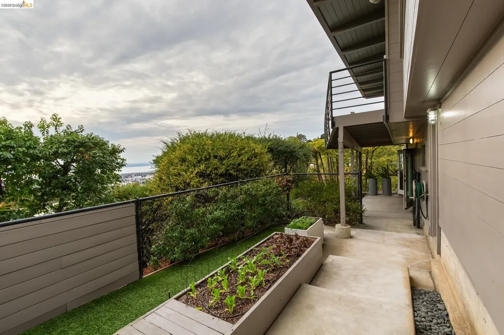 2 Gravatt Drive Berkeley CA 94705