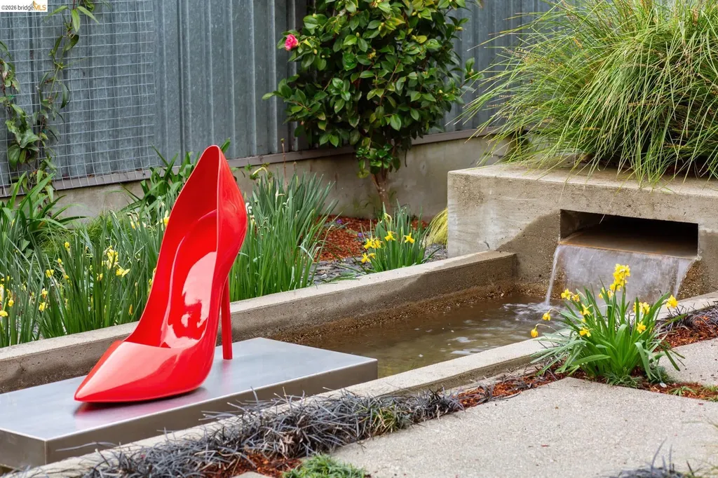 2 Gravatt Drive Berkeley CA 94705