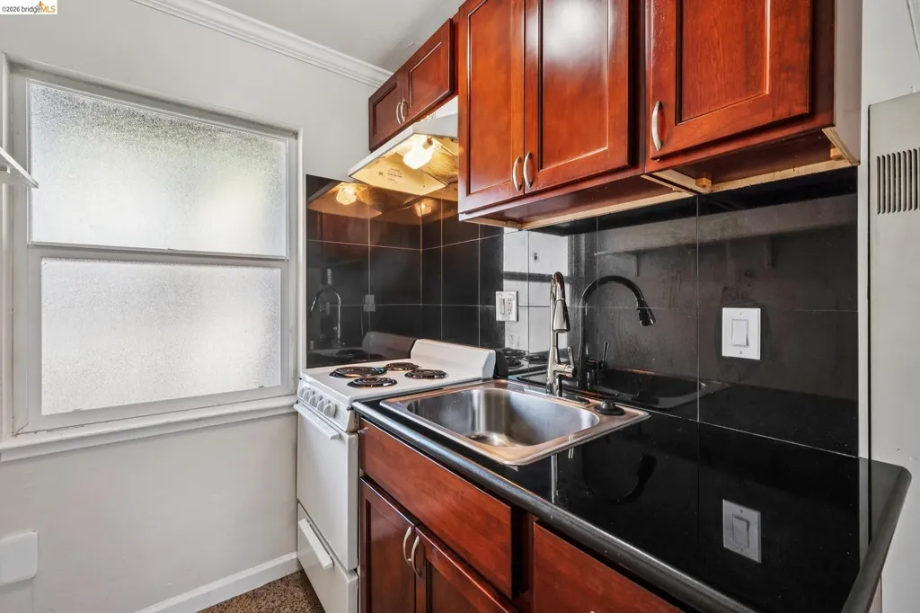 1220 62nd Street Oakland CA 94608