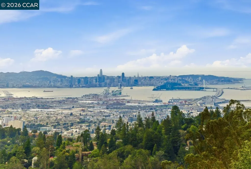 7075 Elverton Drive Oakland CA 94611