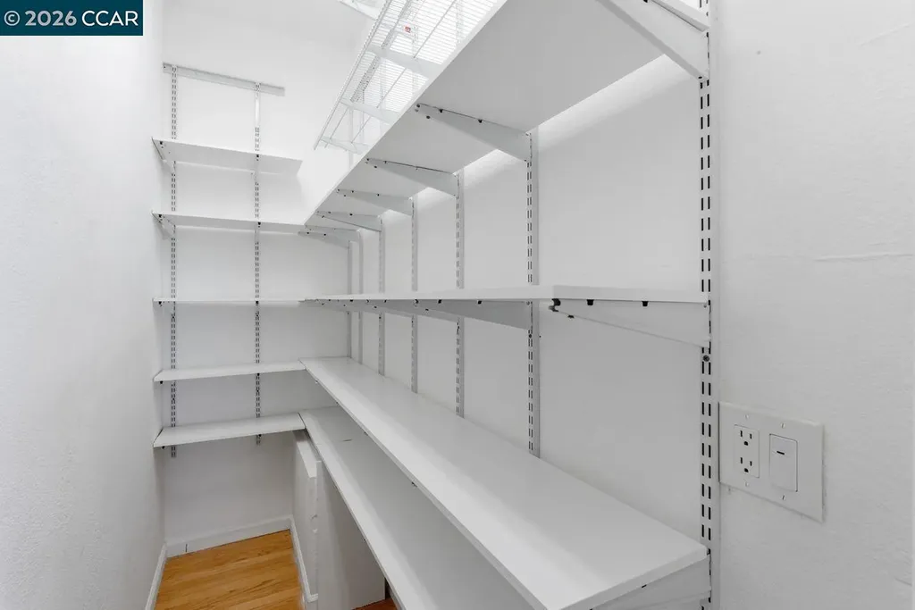 7075 Elverton Drive Oakland CA 94611