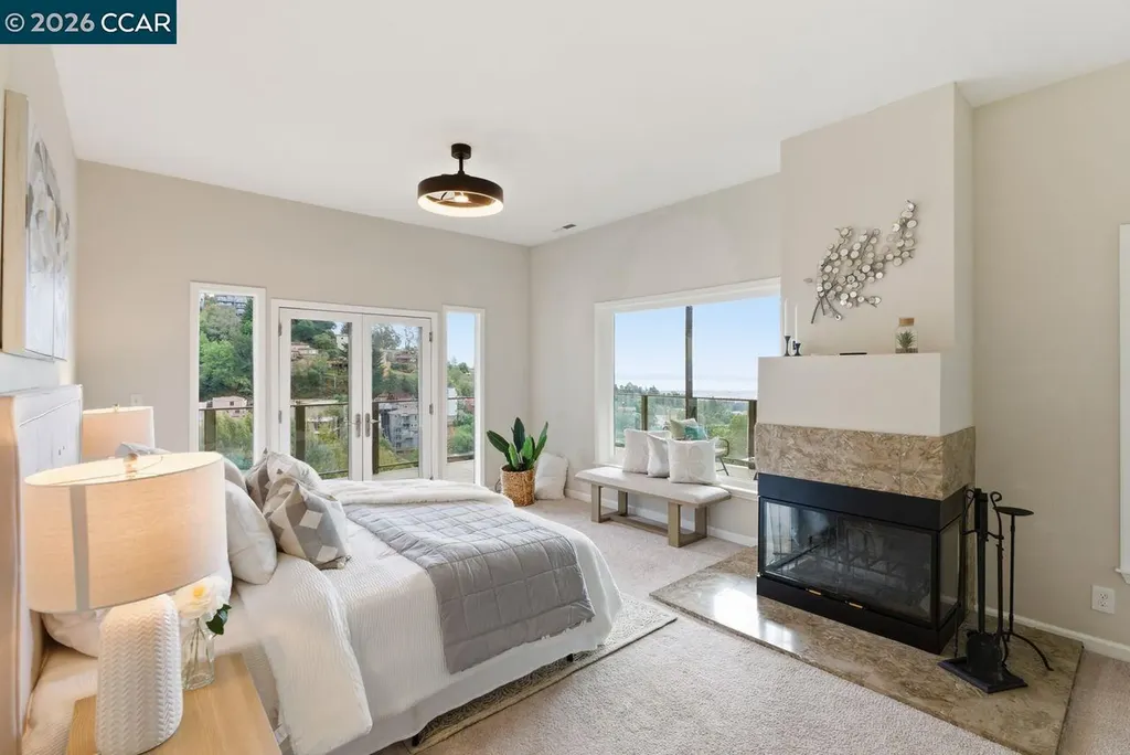 7075 Elverton Drive Oakland CA 94611