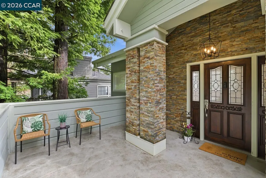 7075 Elverton Drive Oakland CA 94611